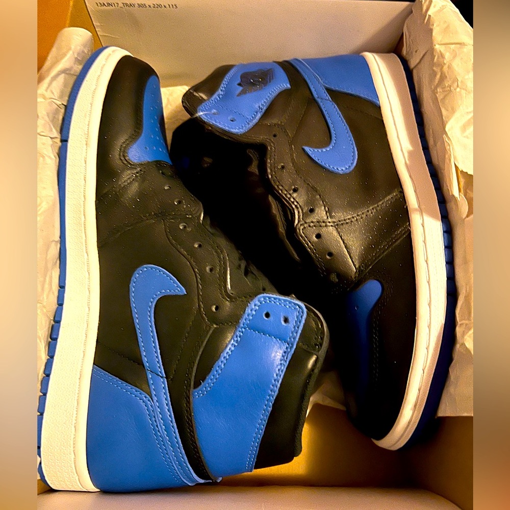 Jordan 1 Royal 2017 DS size 8 100% legit